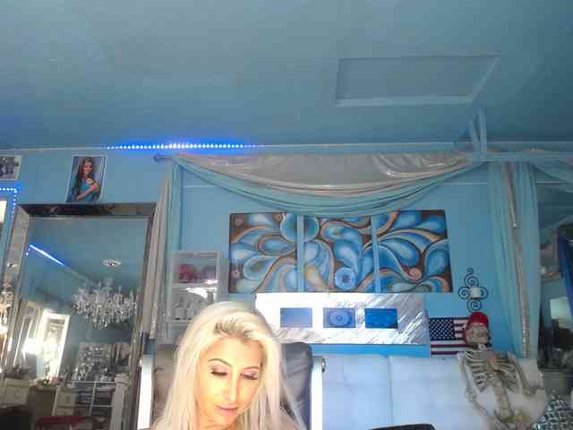 adrianna_fox webcam