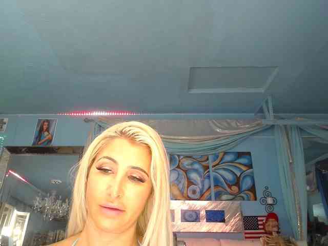 adrianna_fox webcam