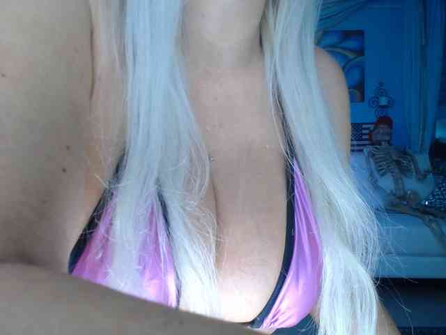 adrianna_fox webcam