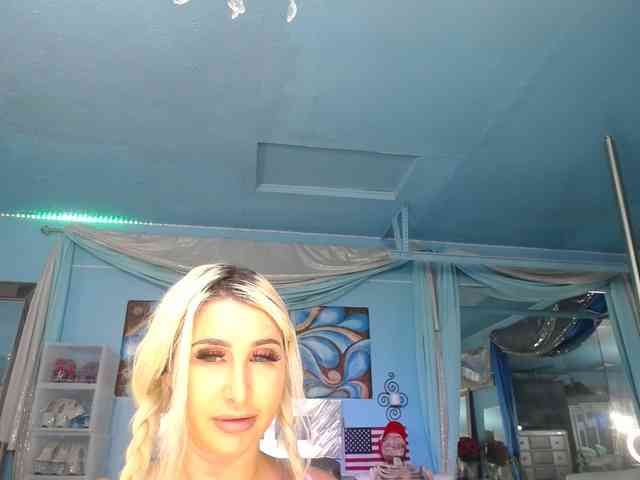 adrianna_fox webcam