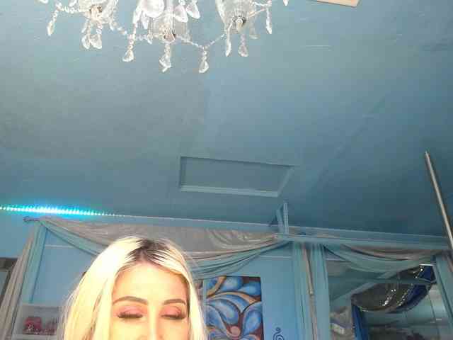 adrianna_fox webcam