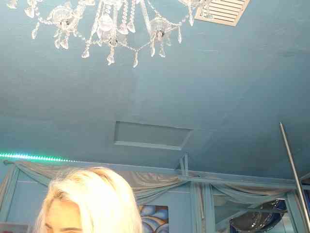 adrianna_fox webcam