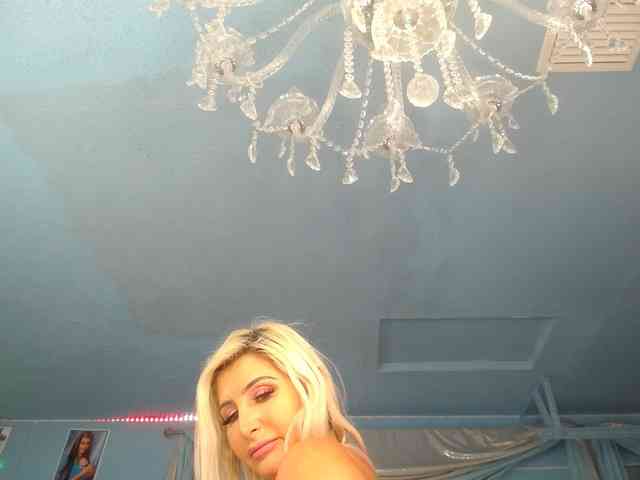 strip chat room Adrianna Fox