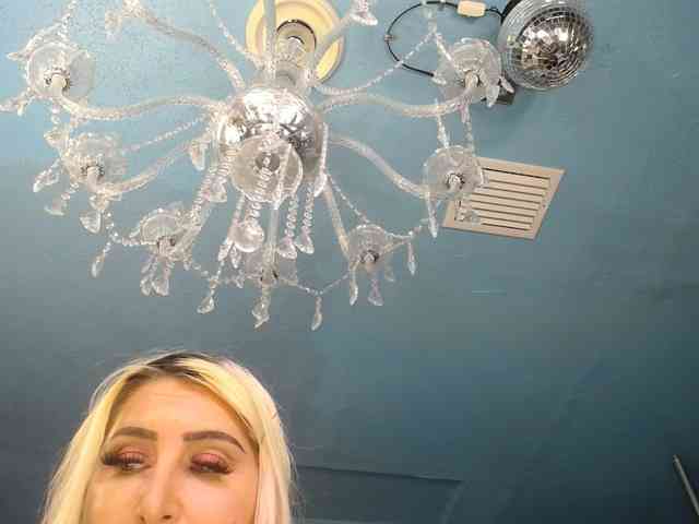 adrianna_fox adrianna_fox