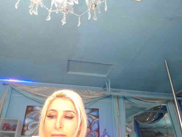 adrianna_fox webcam