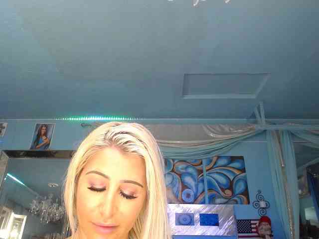 adrianna_fox webcam