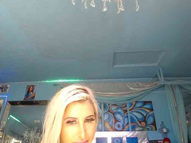 adrianna_fox