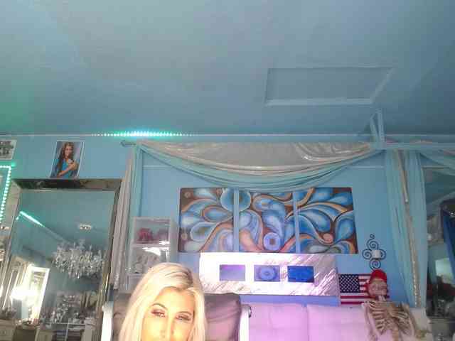 adrianna_fox webcam