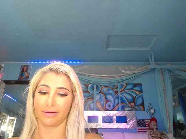 adrianna_fox webcam