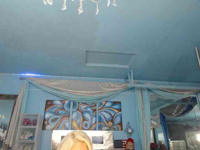 adrianna_fox adrianna_fox