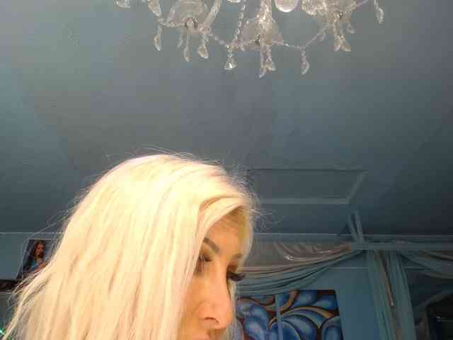 adrianna_fox webcam