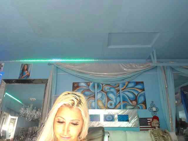 adrianna_fox webcam