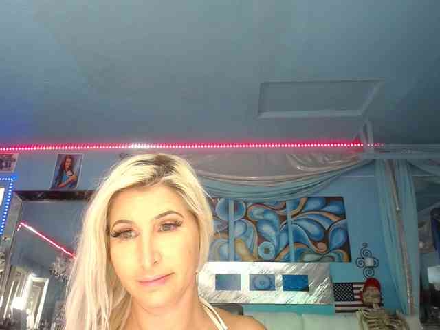 adrianna_fox webcam