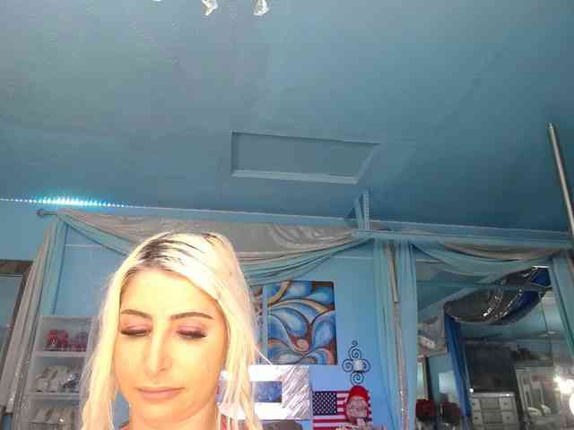 adrianna_fox adrianna_fox