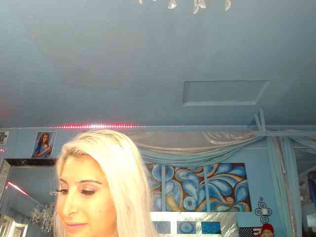 adrianna_fox webcam