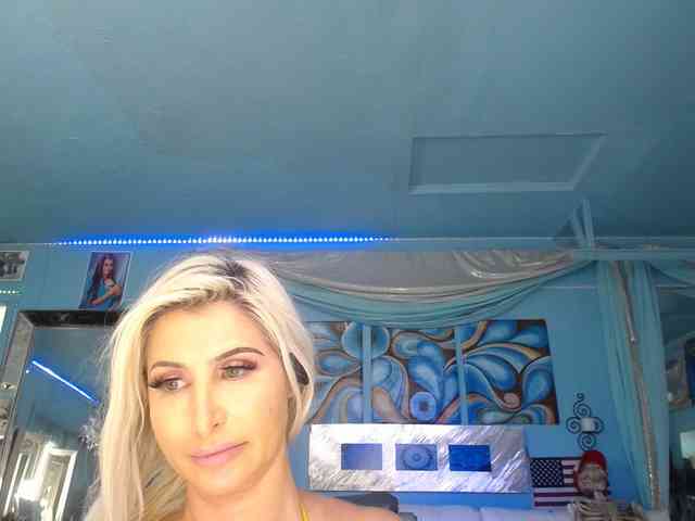 adrianna_fox webcam
