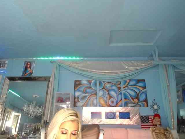 adrianna_fox webcam