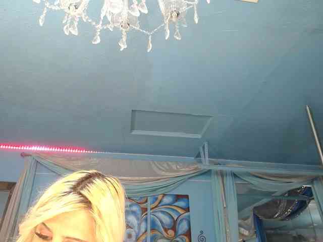 adrianna_fox adrianna_fox