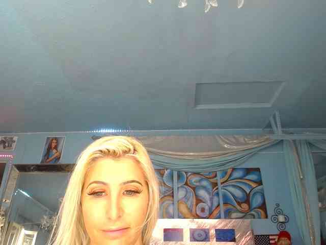 adrianna_fox webcam