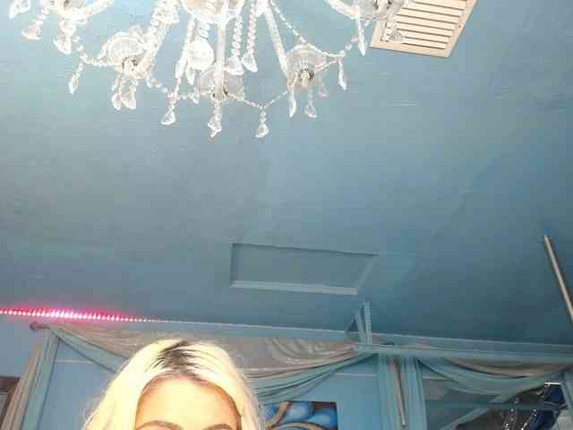 adrianna_fox adrianna_fox