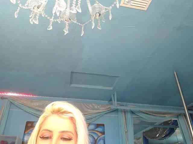 adrianna_fox