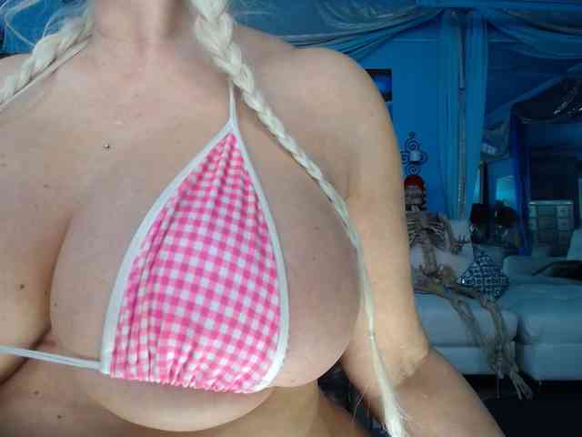 adrianna_fox webcam