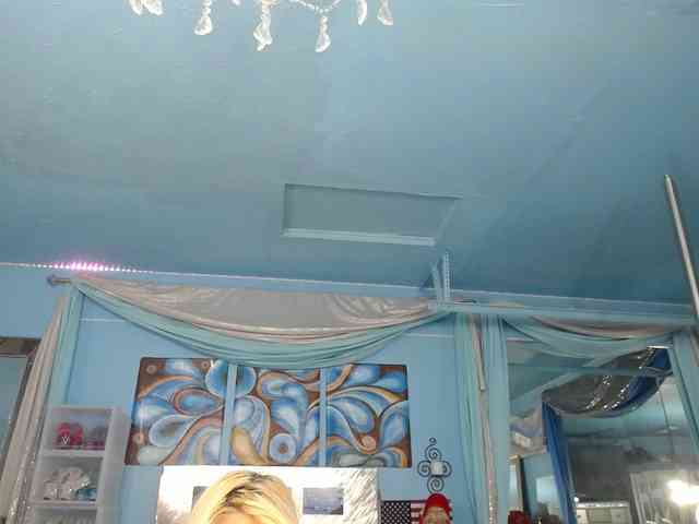 adrianna_fox Live Webcam on BongaCams