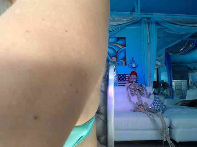 adrianna_fox webcam