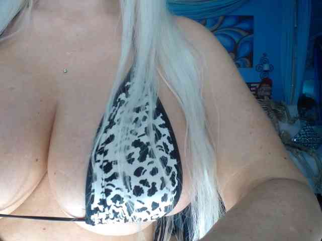 adrianna_fox webcam