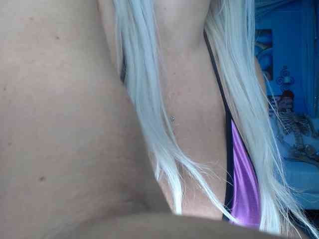 adrianna_fox webcam