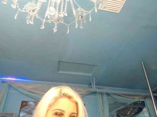 adrianna_fox webcam