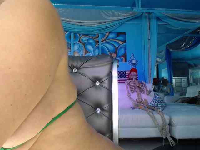 adrianna_fox webcam