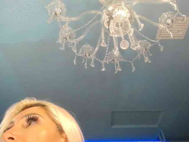 adrianna_fox webcam