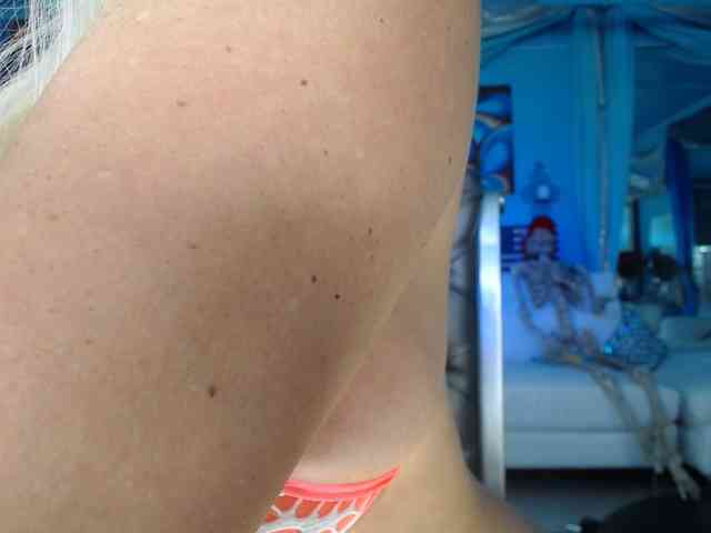 adrianna_fox webcam