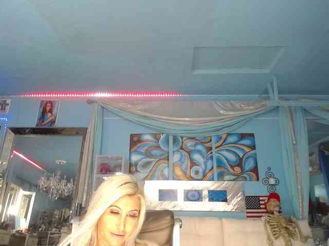 adrianna_fox webcam