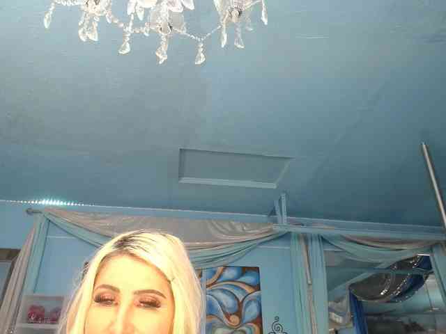 adrianna_fox adrianna_fox