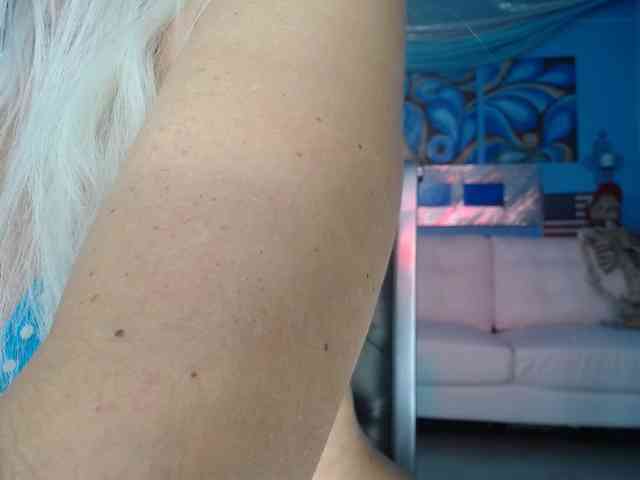 adrianna_fox webcam