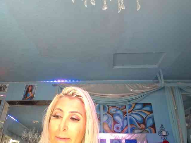 adrianna_fox webcam