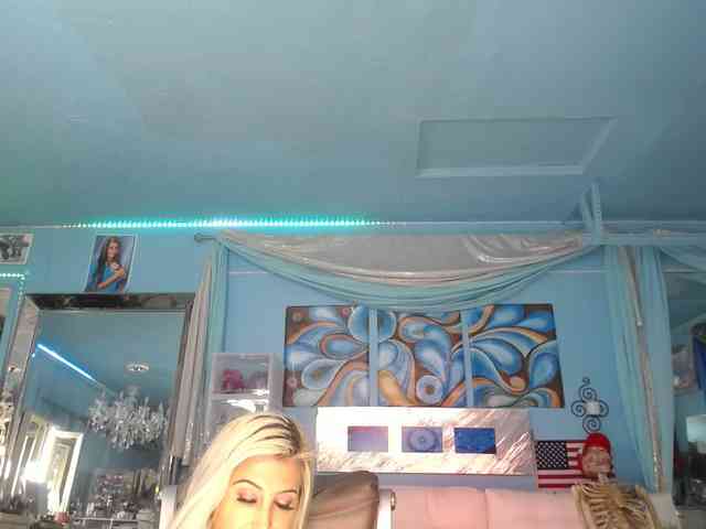adrianna_fox webcam