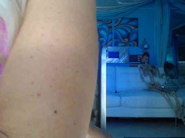 adrianna_fox webcam