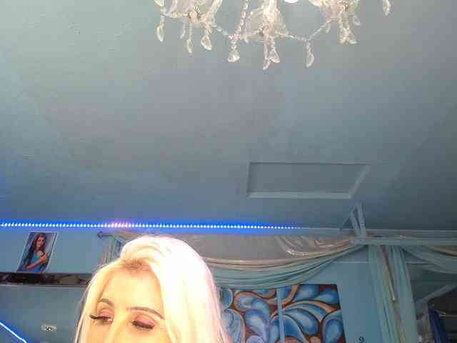 adrianna_fox webcam