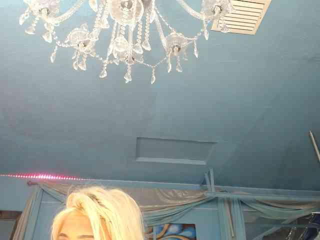 adrianna_fox adrianna_fox