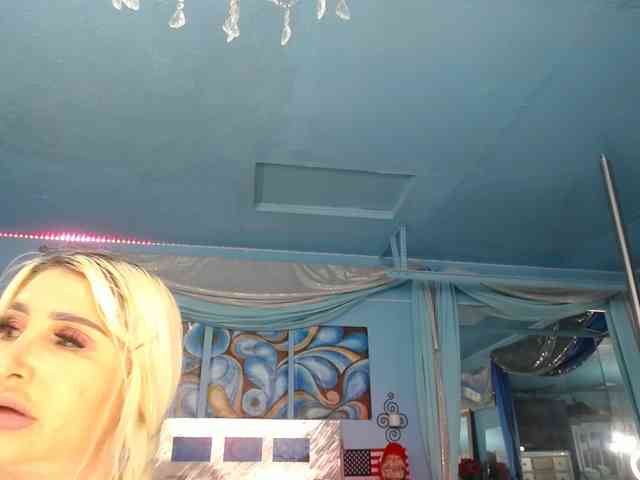 adrianna_fox adrianna_fox