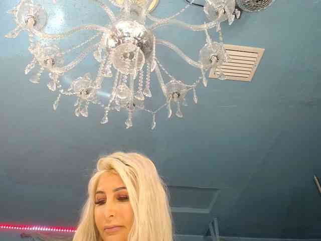 adrianna_fox webcam