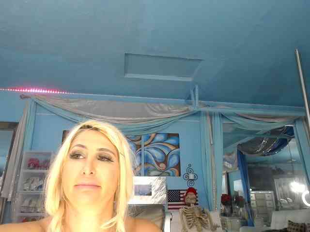 adrianna_fox webcam