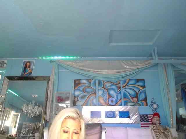 adrianna_fox webcam