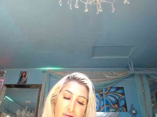 adrianna_fox webcam