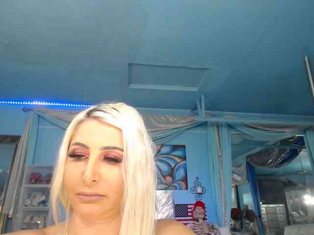 adrianna_fox webcam