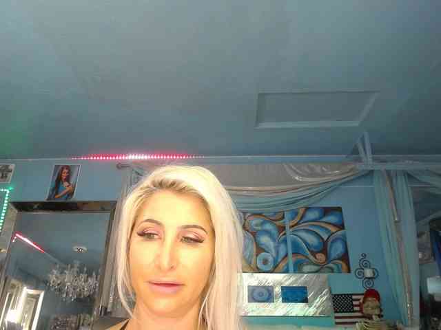 adrianna_fox webcam