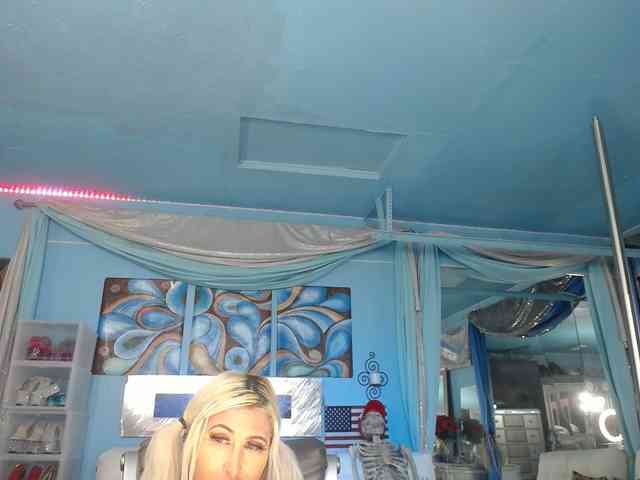 adrianna_fox adrianna_fox